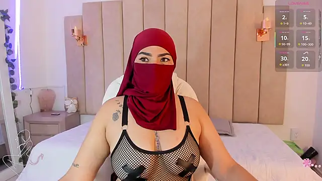  naylaa  online show from 01-06-26, 03:32