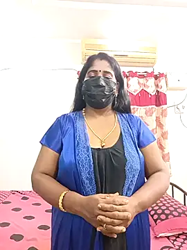 tamil-aunt online show from 11-28-25, 04:53