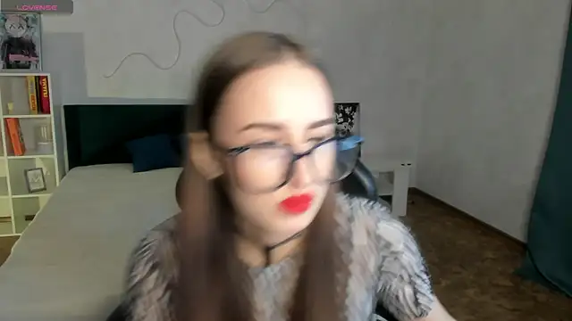 Snapshot of Sony_may chatting on 10-16-25, 01:28 Sony may online show from 10-16-25, 01:28