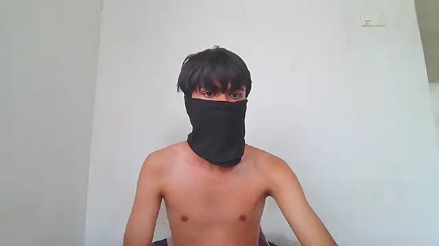 lil-twink19 online show from 05-19-26, 09:37