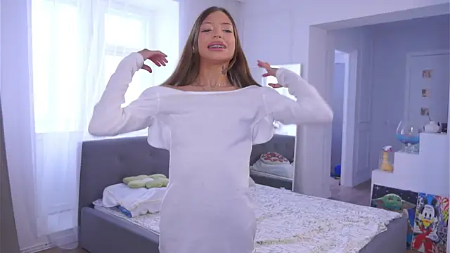 LoisKeedah online show from 04-21-26, 05:47