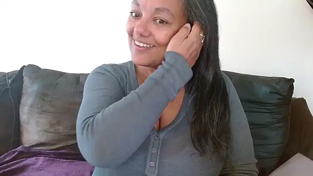 SexyThickStasia69 online show from 10-21-25, 05:57