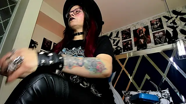 Evangelinejoness  online show from 02-10-26, 11:36