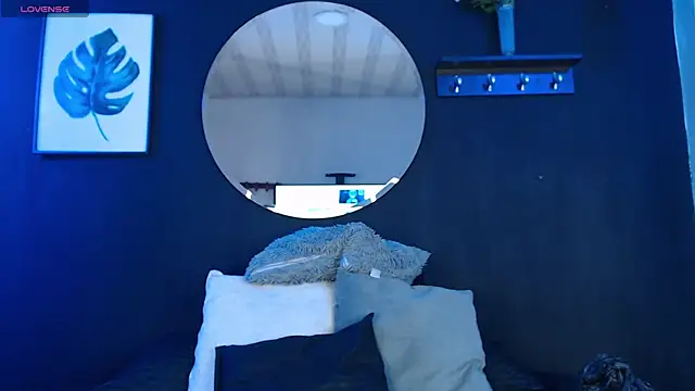 TamaraaRoss  online show from 11-19-25, 06:52