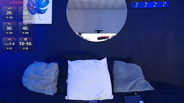 TamaraaRoss  online show from 11-21-25, 07:01