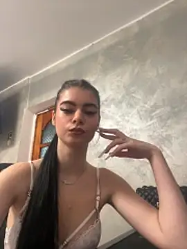 MissHerra2 online show from 11-28-25, 12:30