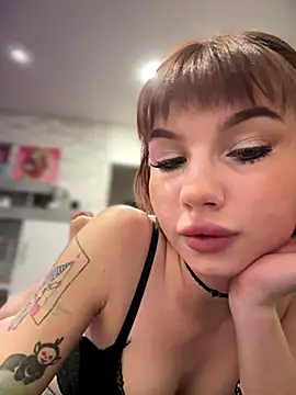 Snapshot of nika666 chatting on 10-12-25, 02:27 nika666 online show from 10-12-25, 02:27