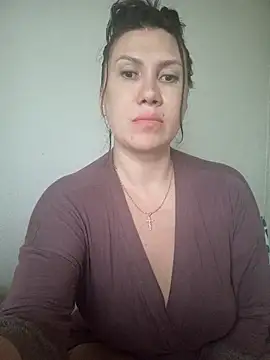 Ambika beauty online show from 05-11-26, 04:04