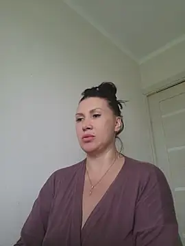 Ambika beauty online show from 05-17-26, 03:52