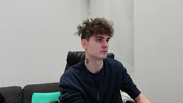 Snapshot of Nick_Phillip chatting on 11-16-25, 02:00 Nick Phillip online show from 11-16-25, 02:00