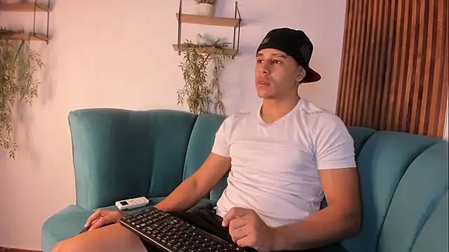 Adrian Volt online show from 01-07-26, 08:33