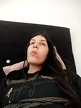 Thaila-Aurora online show from 12-05-25, 05:53