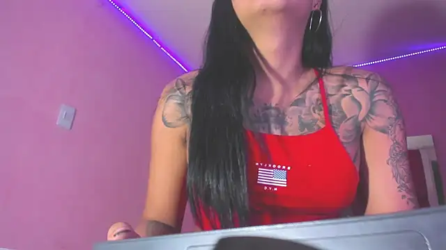 Snapshot of BiancaValentinna chatting on 06-02-26, 12:12 BiancaValentinna online show from 06-02-26, 12:12