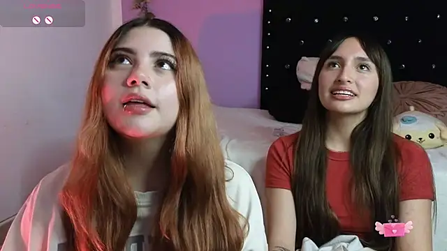 Snapshot of Leah_moon1 chatting on 10-11-25, 02:22 Leah moon1 online show from 10-11-25, 02:22