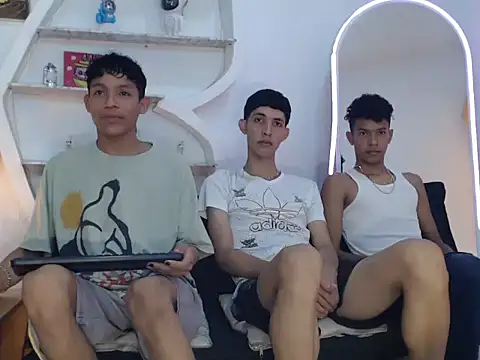 PYCS BOYS online show from 10-12-25, 07:13