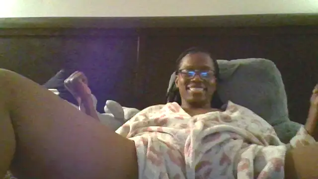 SweetCandy85 online show from 10-20-25, 03:07