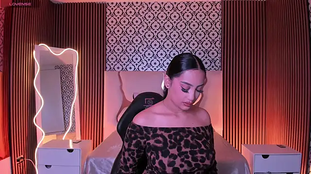 BEELLA TAY1 online show from 03-30-26, 11:44