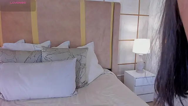 lyrabellini online show from 02-19-26, 11:39