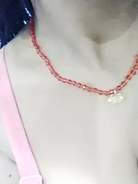 kiara-simmi online show from 11-26-25, 10:49