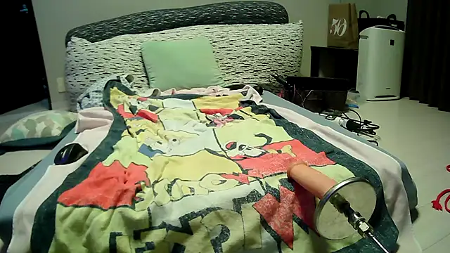 Snapshot of inranranko1919 chatting on 10-31-25, 07:26 inranranko1919 online show from 10-31-25, 07:26