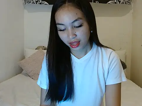 ItsXxxcole3 online show from 05-19-26, 03:51