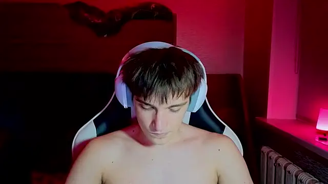 sweeetangeel online show from 12-17-25, 06:03