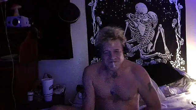 whitehole4bbc252 online show from 04-21-26, 02:04