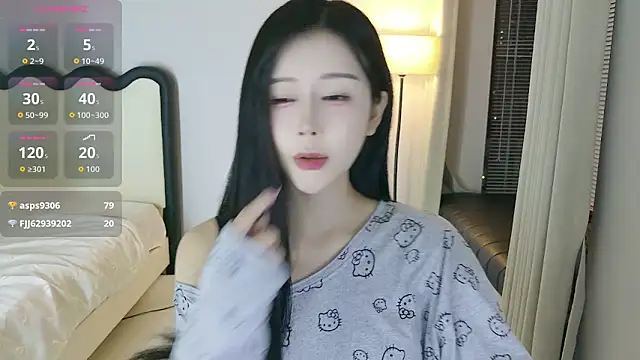 yiyi 3523 online show from 04-22-26, 01:12