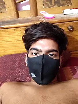Snapshot of delhi__man_1 chatting on 10-15-25, 05:57 delhi man 1 online show from 10-15-25, 05:57