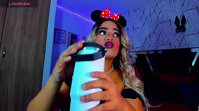 Sofiabigcock22 online show from 08-01-26, 12:15