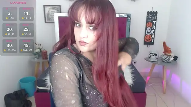 Snapshot of Rouse_f_w chatting on 10-29-25, 01:35 Rouse f w online show from 10-29-25, 01:35