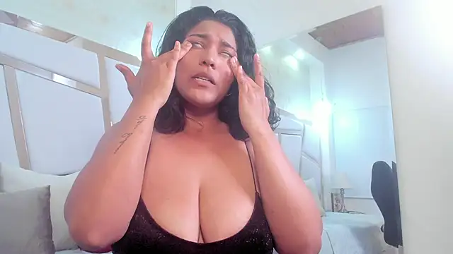 denisse khan online show from 02-07-26, 08:34