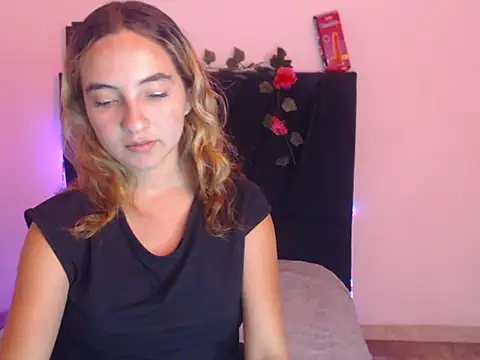 Snapshot of mandyy_petite chatting on 10-11-25, 07:56 mandyy petite online show from 10-11-25, 07:56