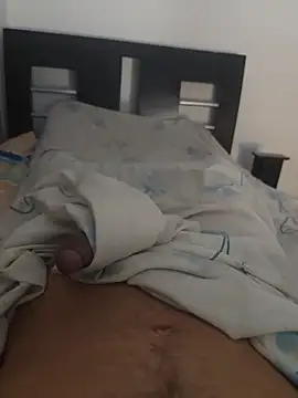 Snapshot of Ruberga20 chatting on 10-14-25, 04:24 Ruberga20 online show from 10-14-25, 04:24