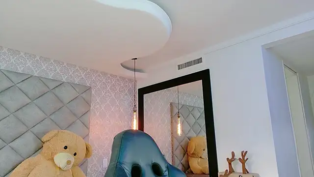 CARO ADAMS1 online show from 01-06-26, 12:09