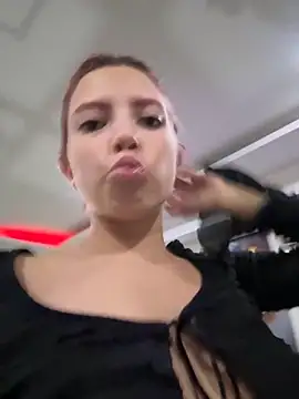 l0lita sweet online show from 11-02-25, 12:13