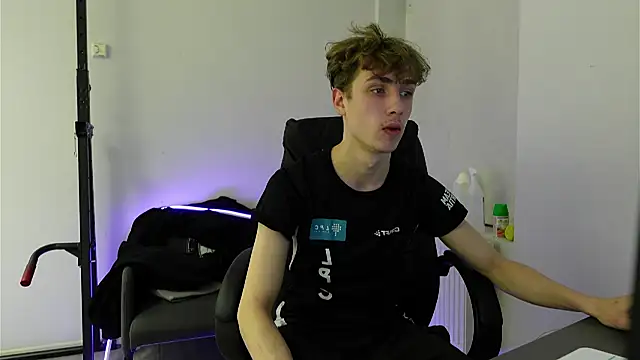 Nathan Rusu online show from 11-22-25, 08:41