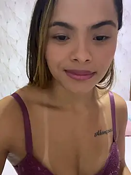 Snapshot of safadinhaquenteW chatting on 05-21-26, 03:30 safadinhaquenteW online show from 05-21-26, 03:30