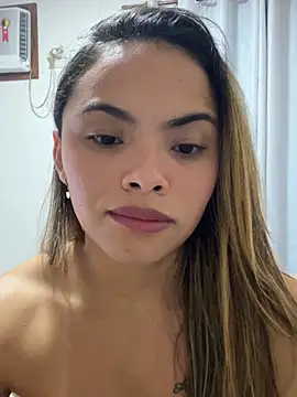 safadinhaquenteW online show from 07-26-26, 03:58