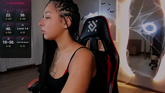 Aisha Goldstein online show from 11-03-25, 06:03