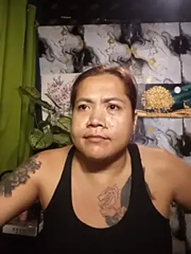 Snapshot of trishacummerts chatting on 06-27-26, 12:22 trishacummerts online show from 06-27-26, 12:22