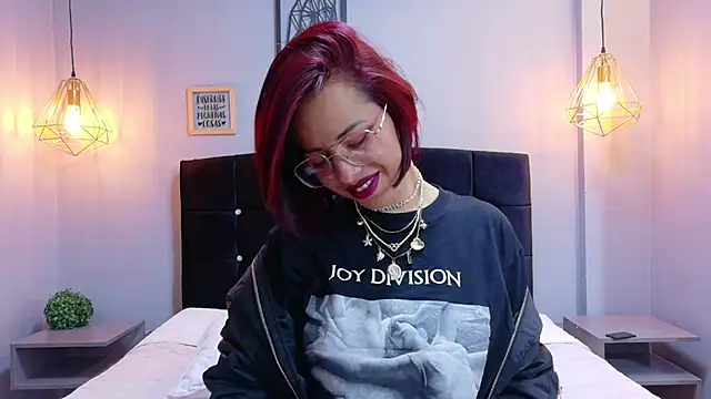 Snapshot of CHARLOTTE_DIOR_ chatting on 10-14-25, 06:14 CHARLOTTE DIOR online show from 10-14-25, 06:14