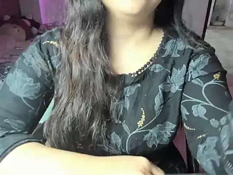 Divya68 online show from 11-18-25, 06:01