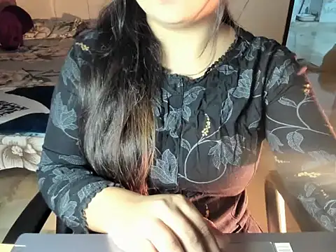 Divya68 online show from 12-20-25, 05:53