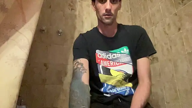 lucky1661 online show from 10-26-25, 01:22