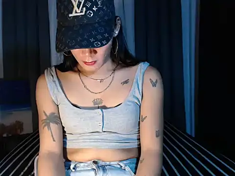 kettie  online show from 10-30-25, 01:12