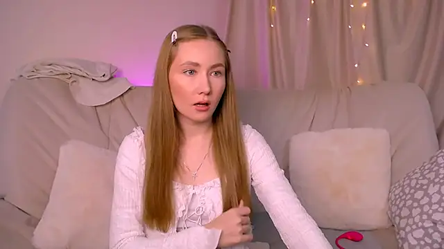 EllyColins online show from 11-14-25, 03:05