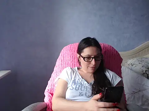 Snapshot of LuckyLisa23 chatting on 06-09-26, 11:55 LuckyLisa23 online show from 06-09-26, 11:55