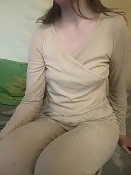 KittieCreme online show from 04-25-26, 08:17