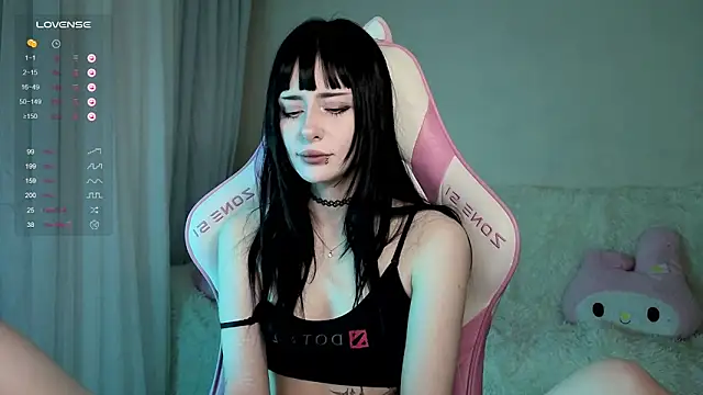 Snapshot of MiranaLieberttt chatting on 03-12-26, 08:15 MiranaLieberttt online show from 03-12-26, 08:15